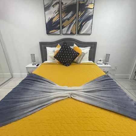 Tranquilo Y Fantastico Apartamento Cerca De Playas Y Areopuerto 탬파 외부 사진